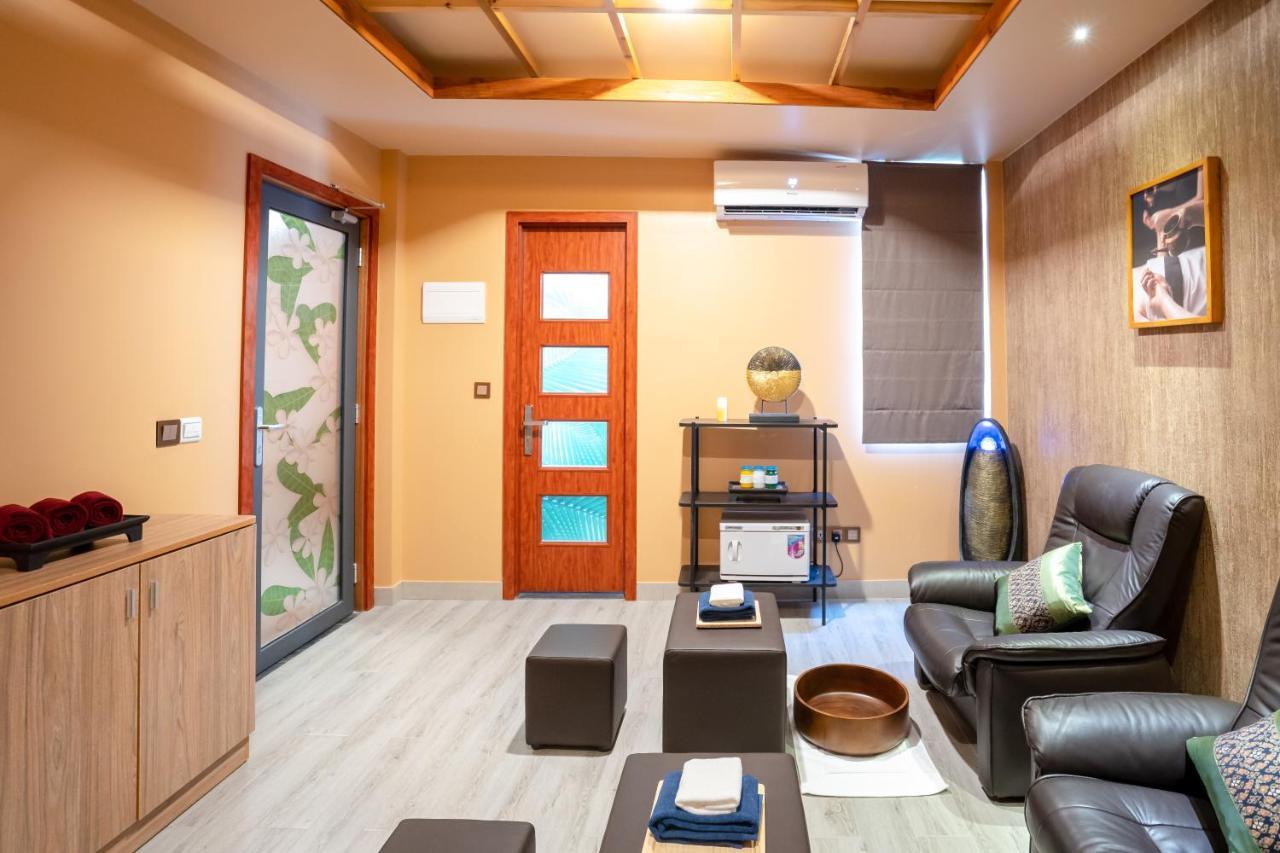 ホテル Ayala Oceanview Maldives グリ エクステリア 写真