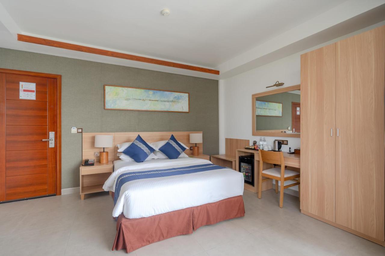 ホテル Ayala Oceanview Maldives グリ エクステリア 写真