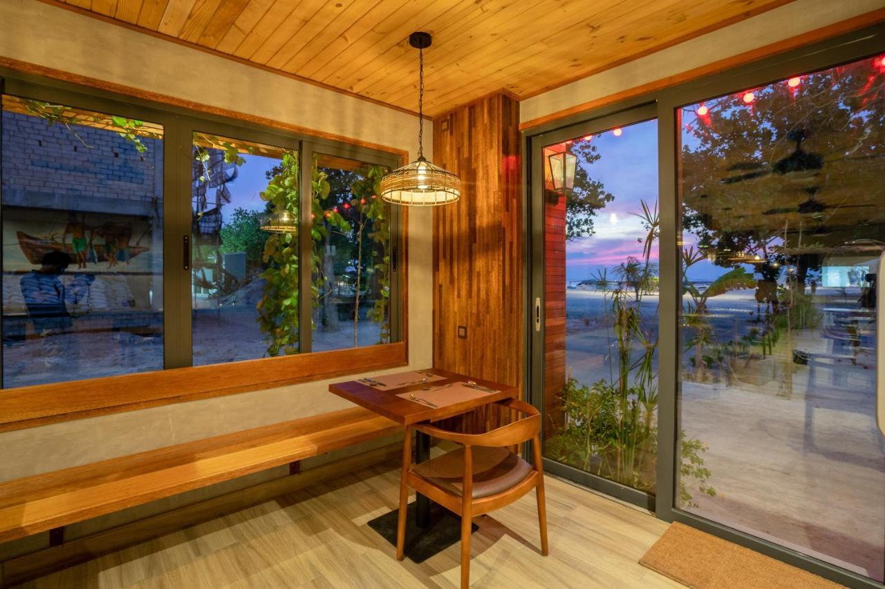 ホテル Ayala Oceanview Maldives グリ エクステリア 写真